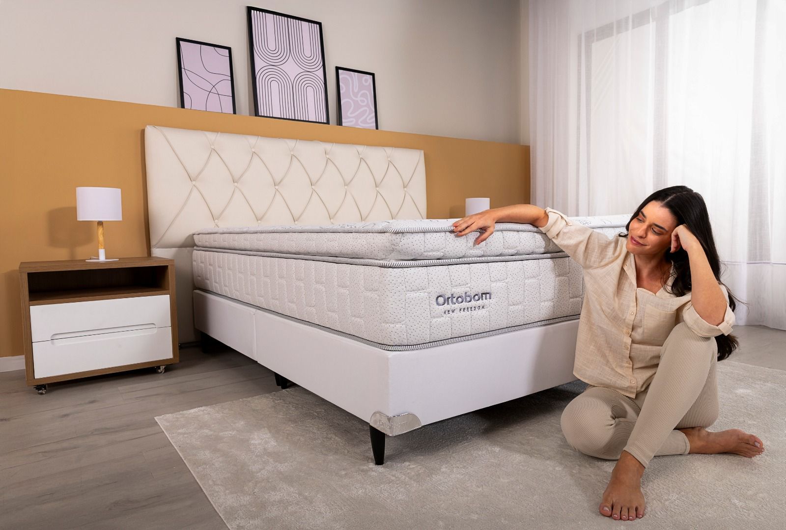 Quarto de casal luxuoso com colchão Ortobom